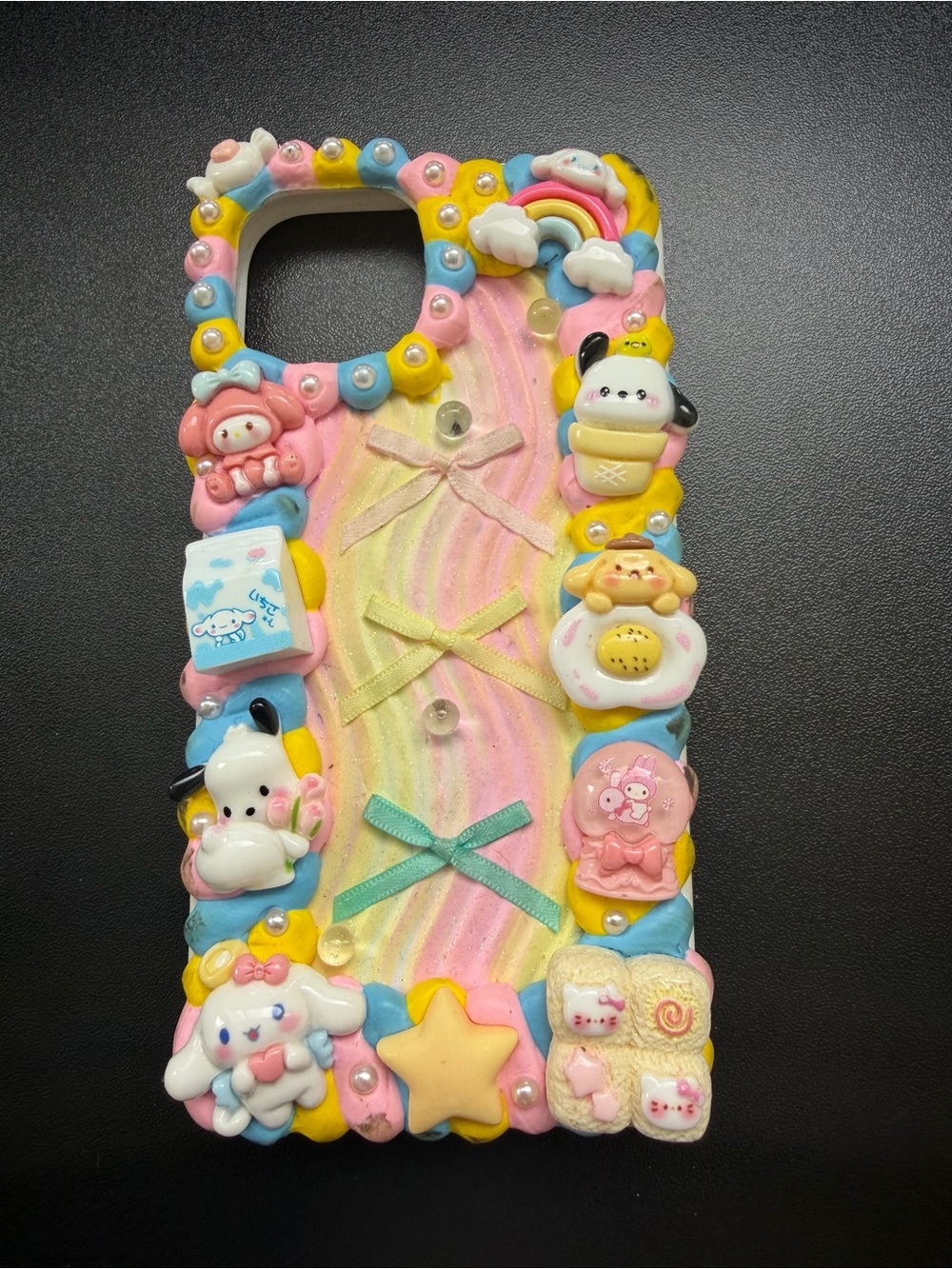 EUC iPhone 13/14 Decoden Case Sanrio Kawaii Cute Pochacco My Melody Cinnamoroll
